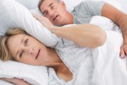 中老年人睡觉打鼾是什么原因睡觉打鼾是什么原因