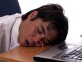 睡觉流口水是什么原因导致,为啥睡觉流口水是什么原因引起的