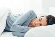 睡觉的时候身体抽搐了几下是什么原因,睡觉的时候身体抽搐是什么原因