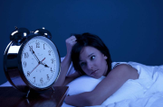 睡眠质量不好半夜老醒是什么原因睡眠质量不好半夜老醒是什么原因引起的