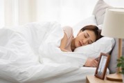 小孩睡着的时候身体抽搐一下是为什么,睡着的时候身体抽搐一下是为什么