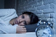 多梦睡眠质量差是什么原因引起,产后多梦睡眠质量差是什么原因引起