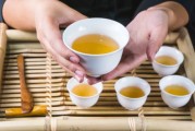 喝茶是否真的有利于肠道健康？