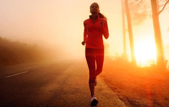 每天跑步多少千米减肥效果最好<strong>跑步减肥</strong>？