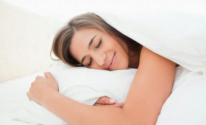 身体不由自主的抖动是什么原因,睡觉时身体频繁不由自主抽搐