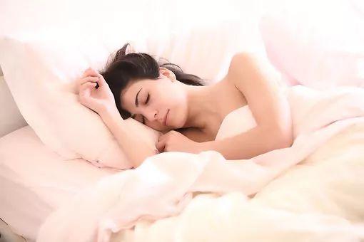 产妇睡觉突然抖一下的原因睡觉突然抖一下的原因