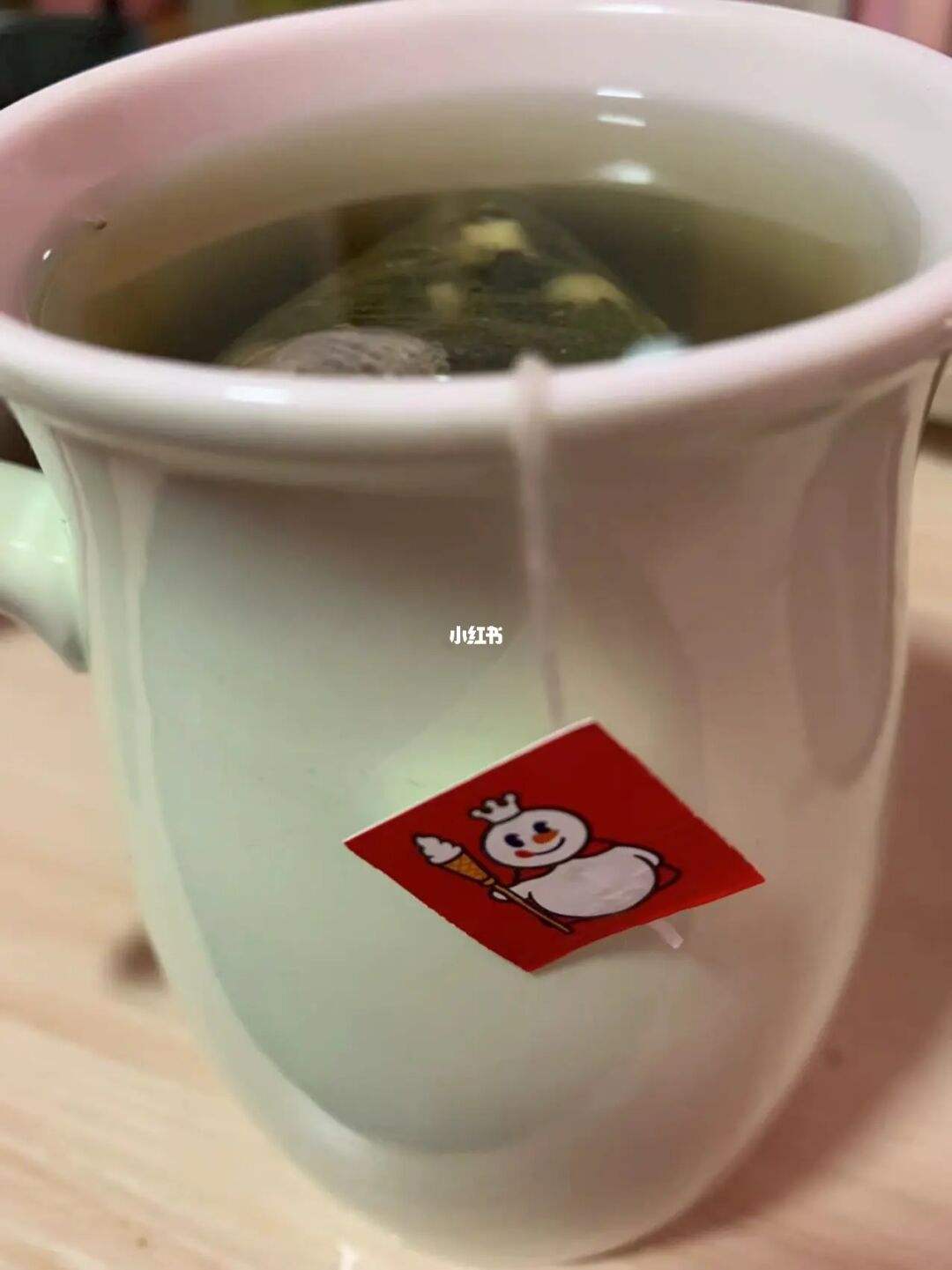 蜜雪冰城茶包被曝喝出多条虫子,蜜雪冰城茶包被曝喝出多条虫子6