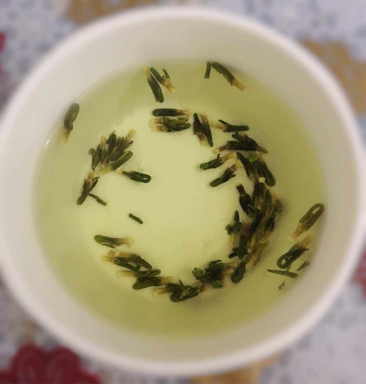 莲子心茶,莲子心茶泡水喝有什么功效与作用