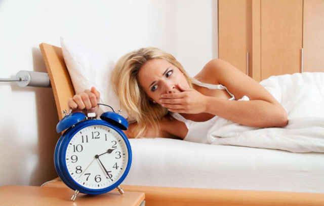 睡眠时间短早醒是什么原因,睡眠时间短早醒是什么原因中医