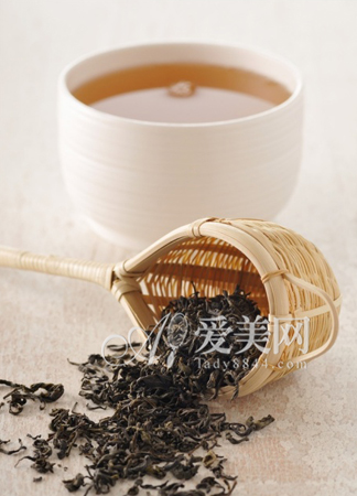 减肥乌龙茶减肥乌龙茶好还是绿茶好