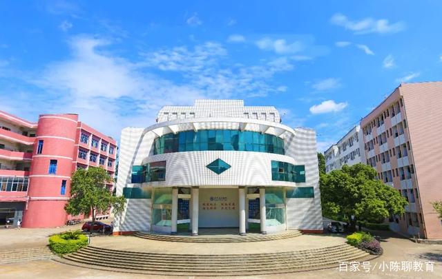 学院国际大厦学院