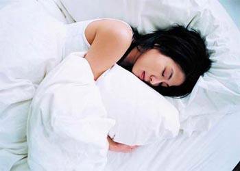 睡觉流口水什么原因男性男人睡觉总是流口水是什么原因