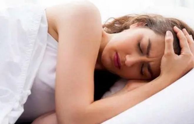 晚上睡觉一直流口水是什么原因引起的晚上睡觉一直流口水是什么原因